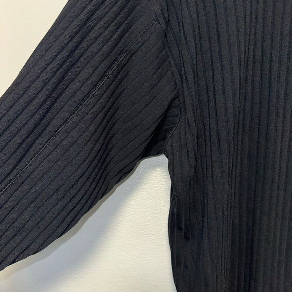 The Limited Long Sleeve Sweater Top Size Medium Black Women’s - Picture 8 of 10
